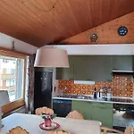 Appartamento Chesa Azalee 10 By Interhome